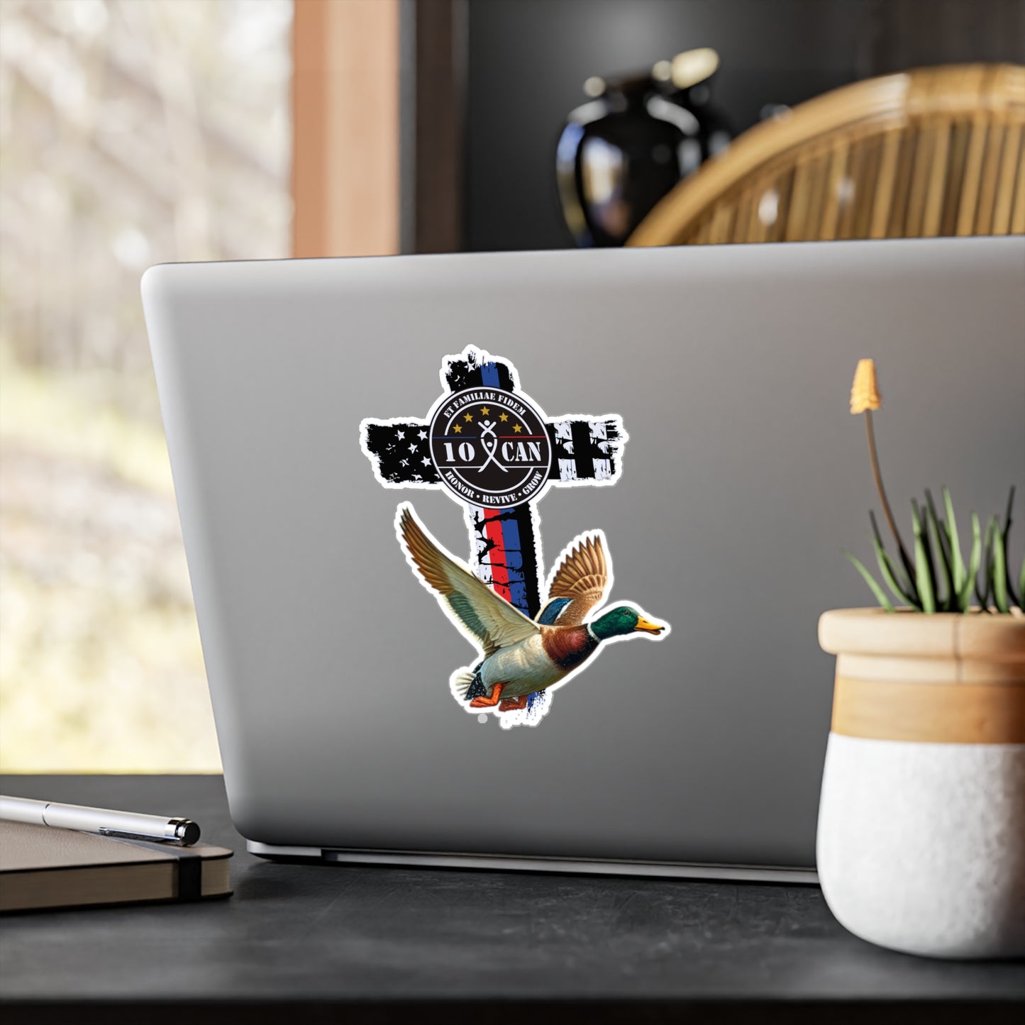 10 CAN, inc. Duck Vinyl Sticker