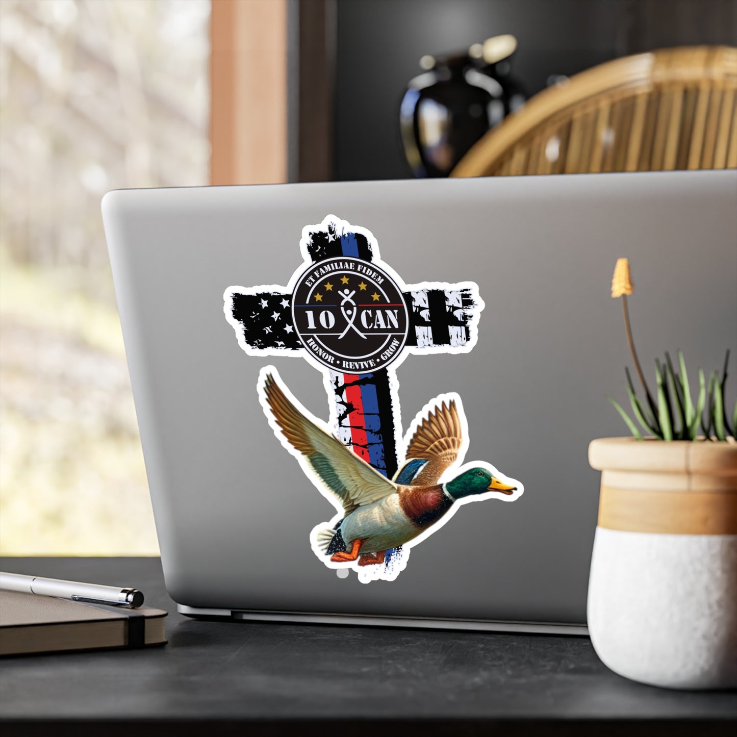 10 CAN, inc. Duck Vinyl Sticker
