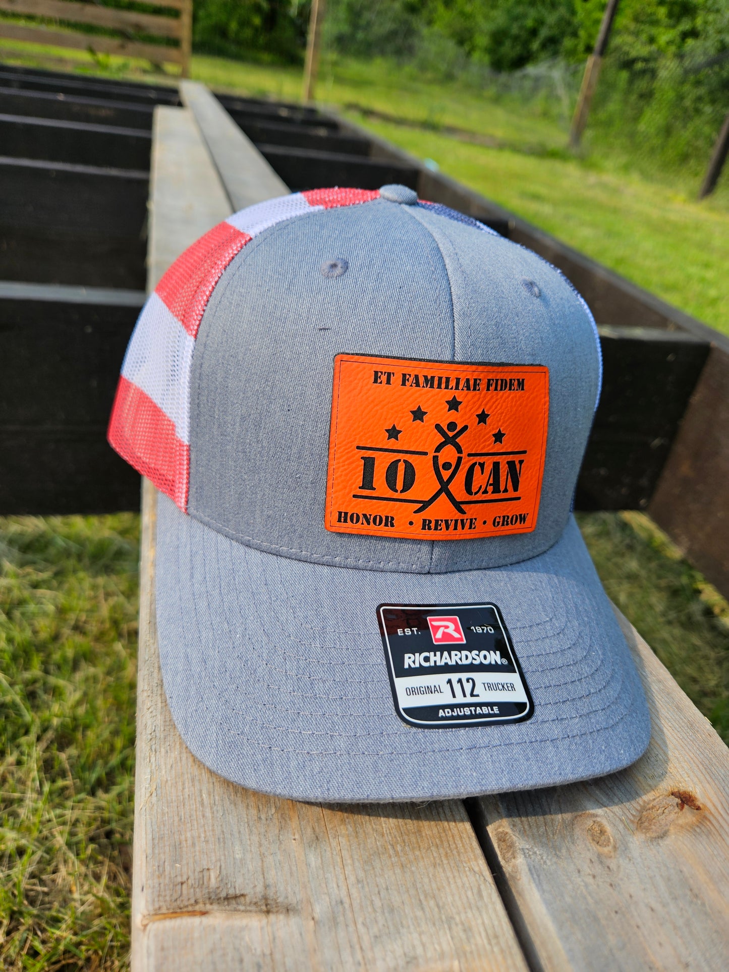 10 CAN, inc. Hat American Flag