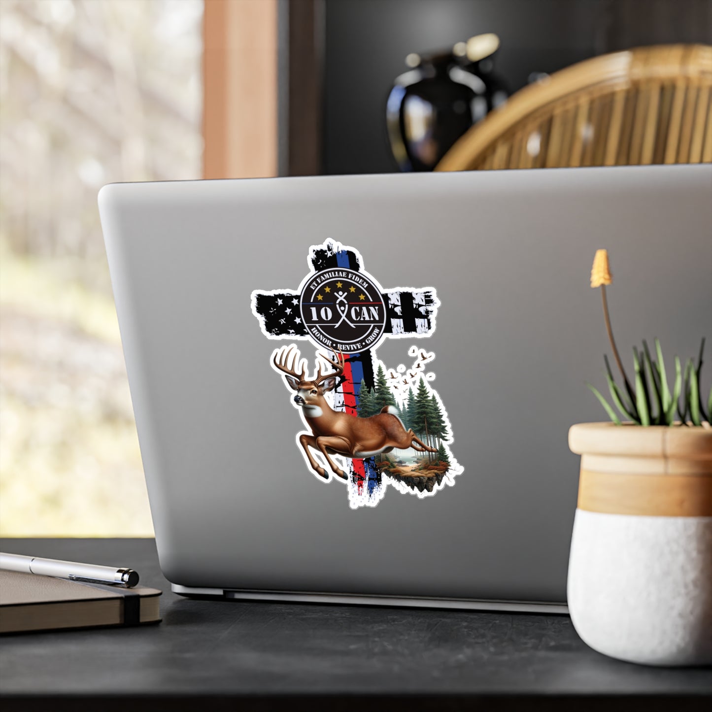 10 CAN, inc. Deer Vinyl Sticker